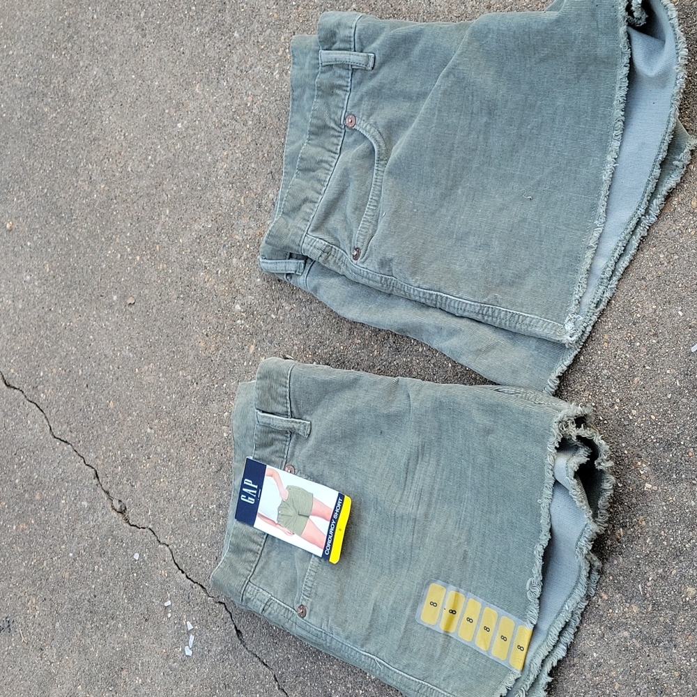 Gap corduroy shorts